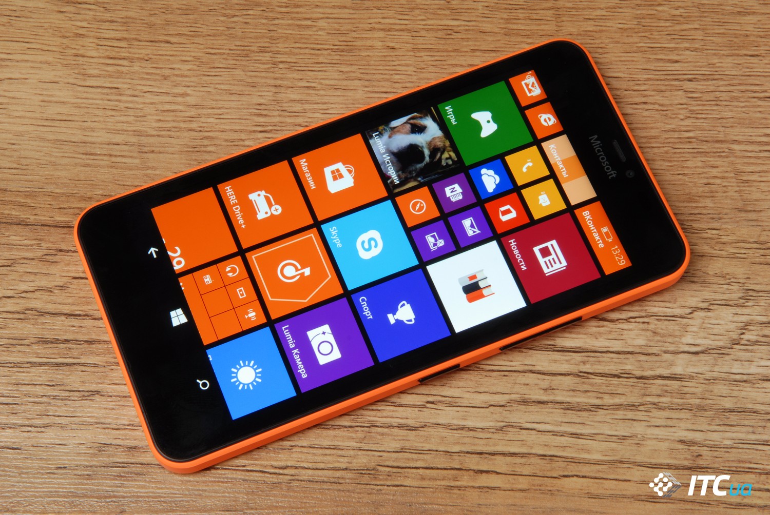 Microsoft lumia xl. Люмия 640 дуал сим. Корпус нокиа люмия 640 чёрный. Lumia 640 Windows RT. Проектор Lumia 640.